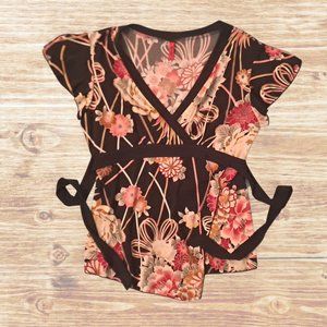 Beautiful Vintage Floral Tempted Blouse 😍🌸